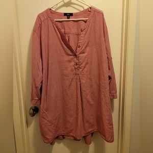 5X 34/36 red striped blouse 3/4 sleeve. Button V-neck. Good condition